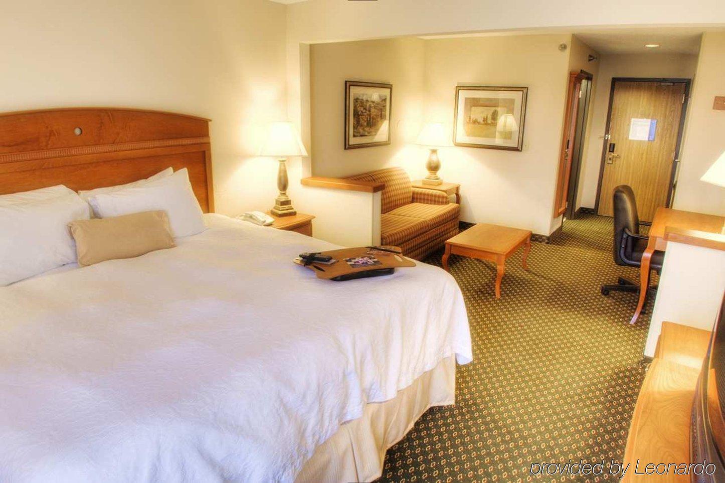 Surestay By Best Western Forsyth Decatur Номер фото
